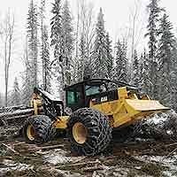 Колесный трелевочный тягач серии С от Caterpillar  