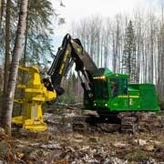 Гусеничные валочно-пакетирующие машины John Deere  
