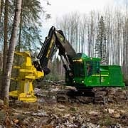 Гусеничные валочно-пакетирующие машины John Deere  
