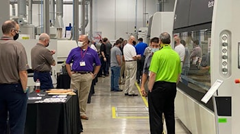 В ходе дня открытых дверей Cefla North America продемонстрировано разнообразие технологий отделки