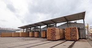 Внедряя новые печи, Rosboro расширяет производство клееного бруса  