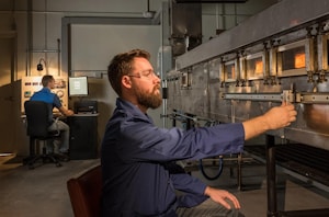 В ходе испытаний проверяется надежность определенных огнезащитных составов  