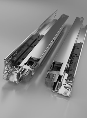 Встраиваемые направляющие для выдвижных ящиков  